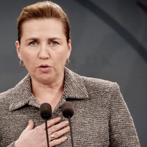 ইউরোপ মাথা নোয়াবে না, ডেনমার্কের প্রধানমন্ত্রীর ঘোষণা