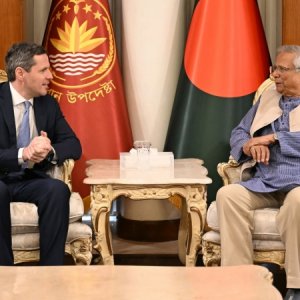 বাংলাদেশিদের অবৈধ অভিবাসন নিয়ে ইতালির উপমন্ত্রীর উদ্বেগ