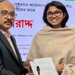 ফুটবল প্রতীক পেলেন তাসনিম জারা