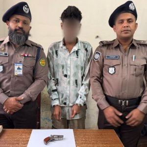 কড়াইলে বিদেশি পিস্তলসহ যুবক গ্রেফতার