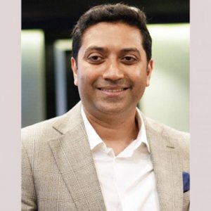 রিটার্নিং কর্মকর্তার কাছে ক্ষমা চেয়েছেন ববি হাজ্জাজ