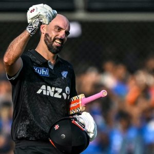 কোহলিকে পেছনে ফেলে ওয়ানডের শীর্ষ ব্যাটার এখন মিচেল 