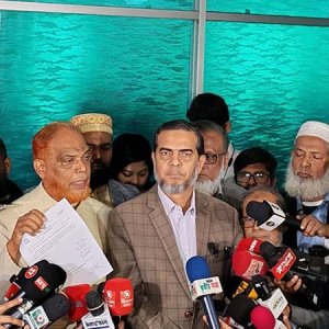 ‘নারীদের দিয়ে আগাম প্রচারণার অভিযোগ পুরোপুরি অসত্য’