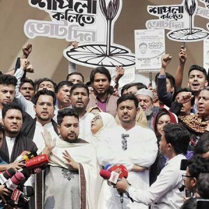 তিন নেতার কবর জিয়ারত করে নির্বাচনি প্রচারণা শুরু এনসিপির