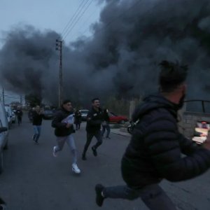 সিরিয়া-লেবানন সীমান্তে ইসরায়েলি বিমান হামলা, নিহত ২