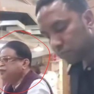 নির্বাচনের জন্য আমাদের আরও দুটি অস্ত্র দরকার, বিএনপি নেতাকে বললেন কর্মী নির্বাচনের জন্য আমাদের আরও দুটি অস্ত্র দরকার, বিএনপি নেতাকে বললেন কর্মী