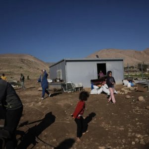 পশ্চিম তীর থেকে ফিলিস্তিনিদের উচ্ছেদ করেই যাচ্ছে ইসরায়েলি সেটেলাররা