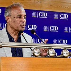 ভোটকেন্দ্রে ড্রোন ও ডগ স্কোয়াডের সঙ্গে থাকবে বিএনসিসি-গার্লস গাইড: স্বরাষ্ট্র উপদেষ্টা 