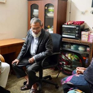 শহীদ সৈকতের বাড়ি থেকে দ্বিতীয় দিনের প্রচারণা শুরু ববি হাজ্জাজের