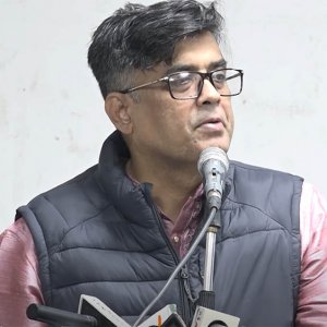 সাংবাদিকদের সুরক্ষা নিয়ে সংবাদপত্র মালিক-সম্পাদকদের সমালোচনায় প্রেস সচিব