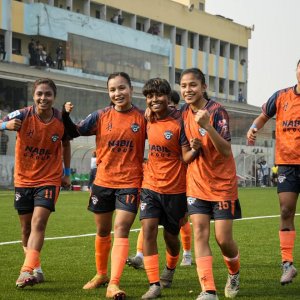 শিরোপার দৌঁড়ে এগিয়ে গেলো ঋতুপর্ণা চাকমারা 