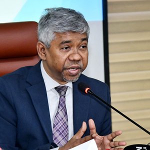 কর নয়, পণ্যের দাম বাড়ার মূল কারণ ডলারের মূল্যবৃদ্ধি: এনবিআর চেয়ারম্যান 