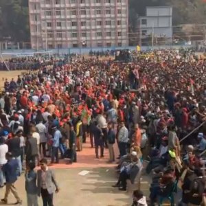 চট্টগ্রাম পলোগ্রাউন্ড মাঠে বিএনপি নেতাকর্মীদের ঢল