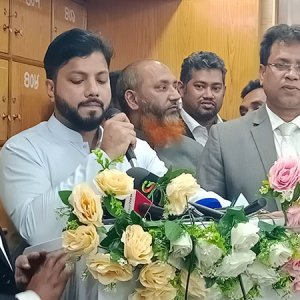 ‘জিয়াউর রহমান জামায়াতকে সুযোগ দিয়েছিলেন, এখন ছাড় দেবো না’