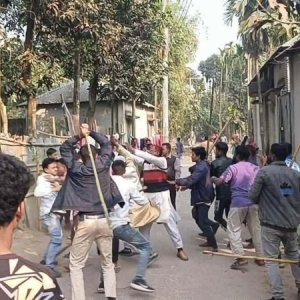 প্রচারে বাধা দেওয়ায় বিএনপি-জামায়াত সংঘর্ষ, আহত ২০