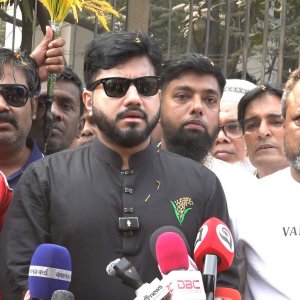 নাসীরুদ্দীন পাটওয়ারীর ‘মানসিক চিকিৎসা প্রয়োজন’: ইশরাক হোসেন 