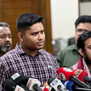 নির্বাচনে কেন্দ্র দখলের ‘প্র্যাকটিস ম্যাচ’ শুরু হয়ে গেছে: হাসনাত