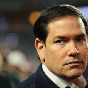 ইরাককে ইরানের প্রভাব থেকে দূরে থাকার আহ্বান মার্কিন পররাষ্ট্রমন্ত্রীর