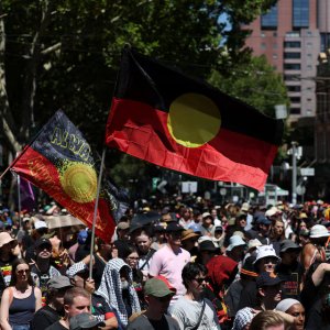 অস্ট্রেলিয়াজুড়ে আদিবাসী অধিকারের পক্ষে-বিপক্ষে পাল্টাপাল্টি বিক্ষোভ