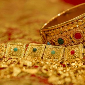 স্বর্ণের দামে মেগা উল্লম্ফন: অর্থনীতিতে কী সংকেত দিচ্ছে 