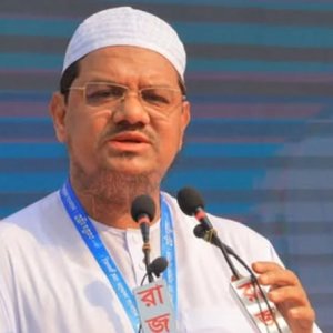 নতুন নেতৃত্বের মাধ্যমে দেশ গড়তে হবে: চরমোনাই পীর