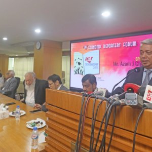 এটি এনজিওদের সরকার, ব্যবসায়ীদের মতামত নেওয়া হয়নি: আজম জে চৌধুরী