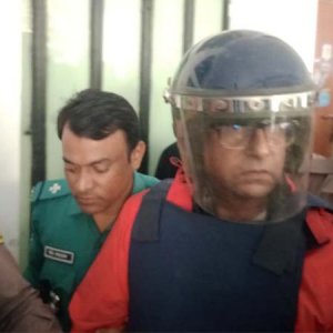 সাংবাদিক আনিস আলমগীর নতুন মামলায় গ্রেফতার  