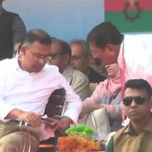 রাজশাহীতে জনসভা মঞ্চে তারেক রহমান