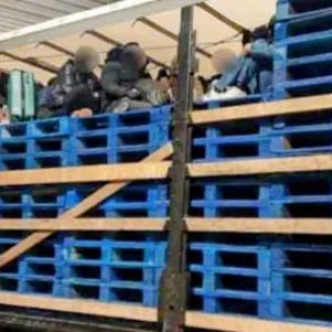 লন্ডন থেকে লরিতে ফ্রান্সে পাচার: ২৩ বাংলাদেশি উদ্ধার