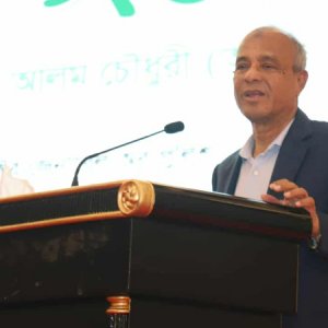 কোনও দলের প্রতি পক্ষপাতিত্ব সহ্য করা হবে না: স্বরাষ্ট্র উপদেষ্টা