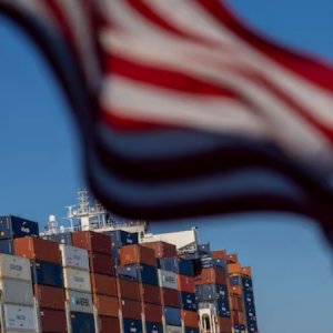 যুক্তরাষ্ট্রের বাণিজ্য ঘাটতি ‘চরমে’