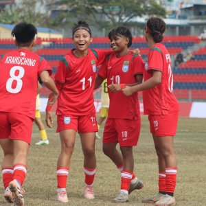 ভুটানকে গোলের মালা পরালো বাংলাদেশ 