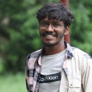 শুটিং থেকে ফিরে অভিনেতা দেখেন বাসা লুট!