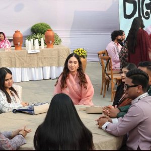 তরুণ ভোটারদের সঙ্গে জাইমা রহমানের ব্যতিক্রমী আড্ডা