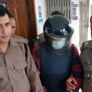 গৃহকর্মী নির্যাতন : বিমানের এমডি ও তার স্ত্রীসহ ৪ জন কারাগারে 