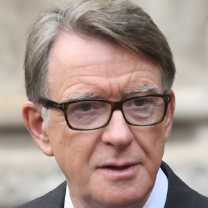 এপস্টেইন সম্পৃক্ততার অভিযোগে লেবার পার্টি ছাড়লেন সাবেক রাষ্ট্রদূত