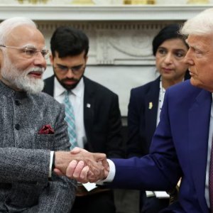 ভারতের ওপর মার্কিন শুল্ক ৫০ শতাংশ থেকে কমিয়ে ১৮ শতাংশ করবেন ট্রাম্প