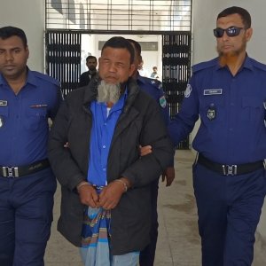 ধর্ষণ মামলার আসামির যাবজ্জীবন কারাদণ্ড ধর্ষণ মামলার আসামির যাবজ্জীবন কারাদণ্ড