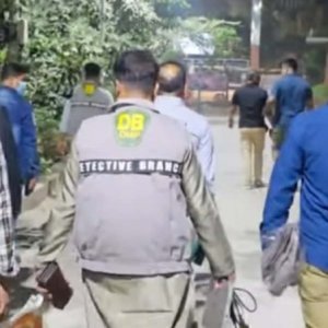 জামায়াত আমিরের এক্স অ্যাকাউন্ট ‘হ্যাক’: মধ্যরাতে রাজারবাগে ডিবির অভিযান