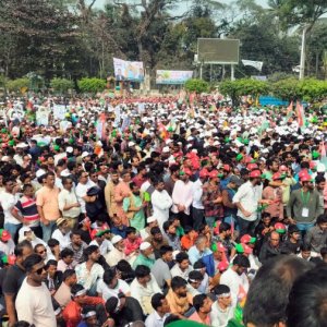 ঘুরেফিরে প্রতিপক্ষকে দোষারোপে ব্যস্ত শীর্ষ নেতারা