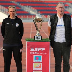 আবার ভারতকে হারিয়ে ট্রফি জিততে চায় বাংলাদেশ