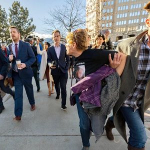 মৃতদেহ অবমাননার দায়ে কলোরাডোর অন্ত্যেষ্টিক্রিয়াকেন্দ্রের পরিচালককে ৪০ বছরের কারাদণ্ড