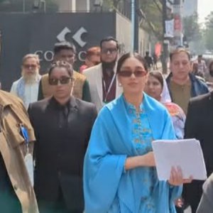 বাবার জন্য ভোট চাইলেন জাইমা