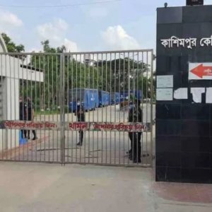 প্রথমবা‌রের ম‌তো সংসদ নির্বাচ‌নে ভোট দি‌লেন কারাব‌ন্দিরা