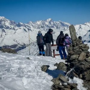 আল্পস পর্বতমালায় তুষার ঝড়ে নিহত ২