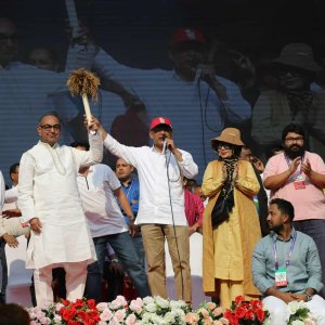 ক্ষমতায় গেলে দুর্নীতিমুক্ত দেশ গড়ার প্রতিশ্রুতি তারেক রহমানের 