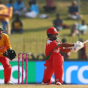 ওমানকে উড়িয়ে দিলো জিম্বাবুয়ে 