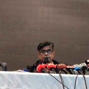 সম্ভবত শেষ ব্রিফিং, ব্যথিত হলে ক্ষমাসুন্দর দৃষ্টিতে দেখবেন: প্রেস উইং