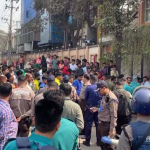 চট্টগ্রামে স্টারশিপ কারখানায় বিস্ফোরণ ও আগুন, আহত ১২