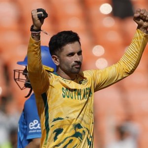 আফগানদের হারাতে দ্বিতীয় সুপার ওভার লাগলো প্রোটিয়াদের